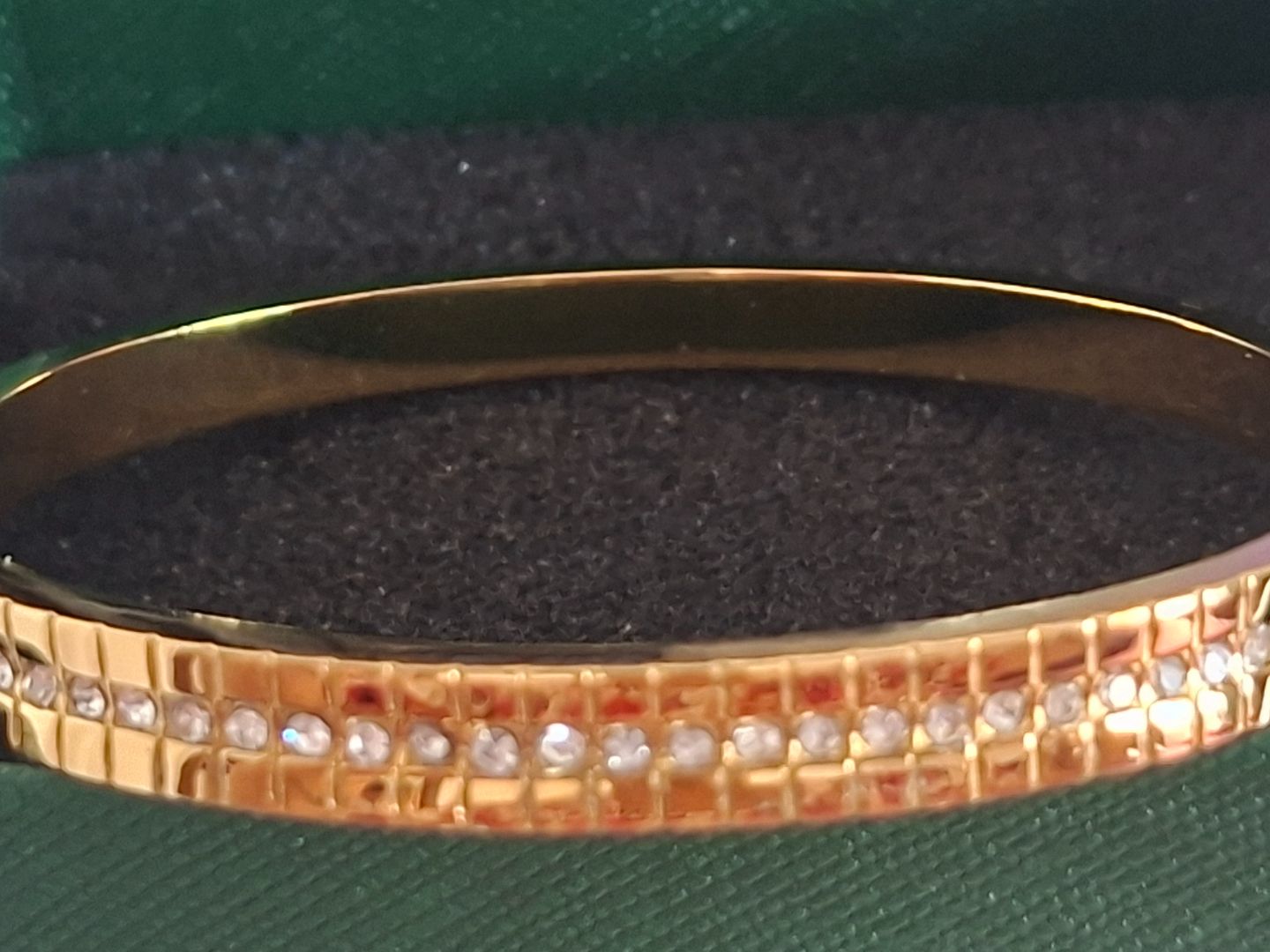 Gold-plated jewellery set and various pieces from Dubai thumbnail 4