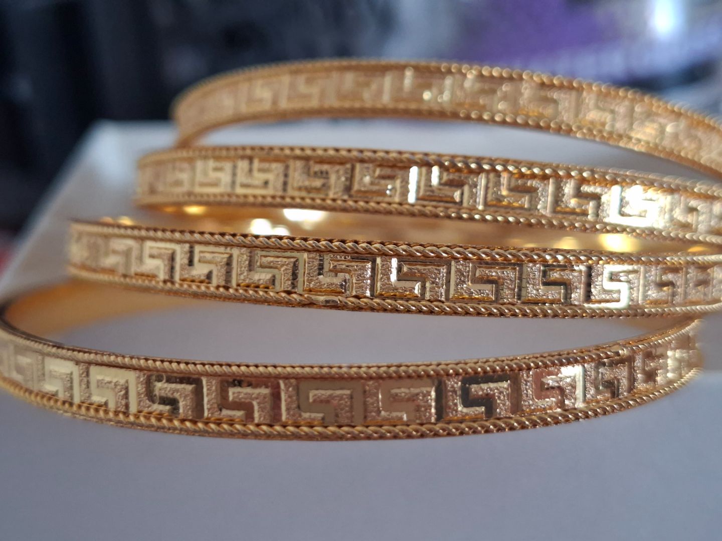 Gold-plated jewellery set and various pieces from Dubai thumbnail 6
