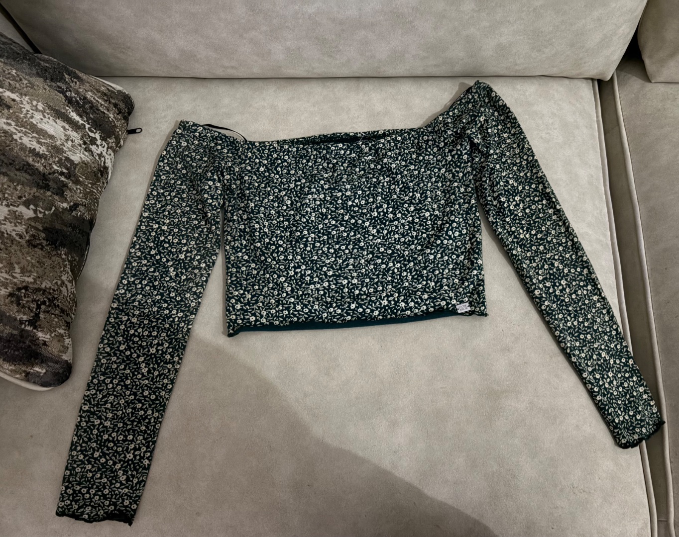 Women's Clothing Bundle Assorted Pieces thumbnail 7