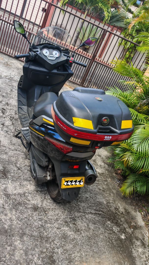 Keeway Silverblade 250 EFI Automatic Scooter thumbnail 4