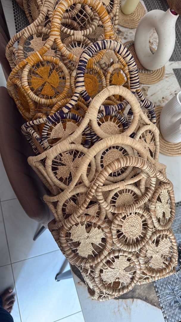 Handcrafted Woven Straw Tote Bag Natural Women - Image 1 of 1