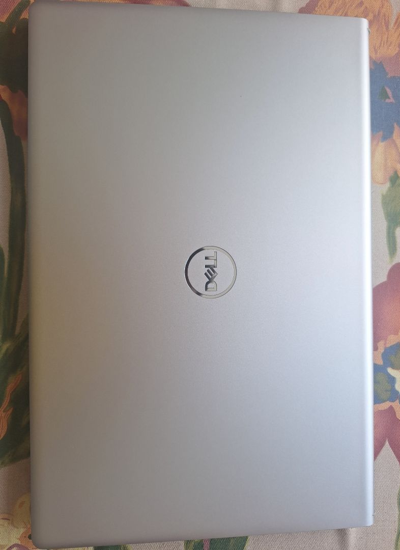 Dell Laptop Silver thumbnail 3