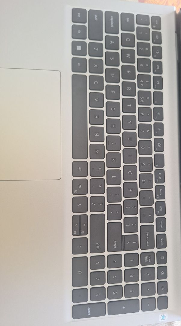 Dell Laptop Silver thumbnail 4