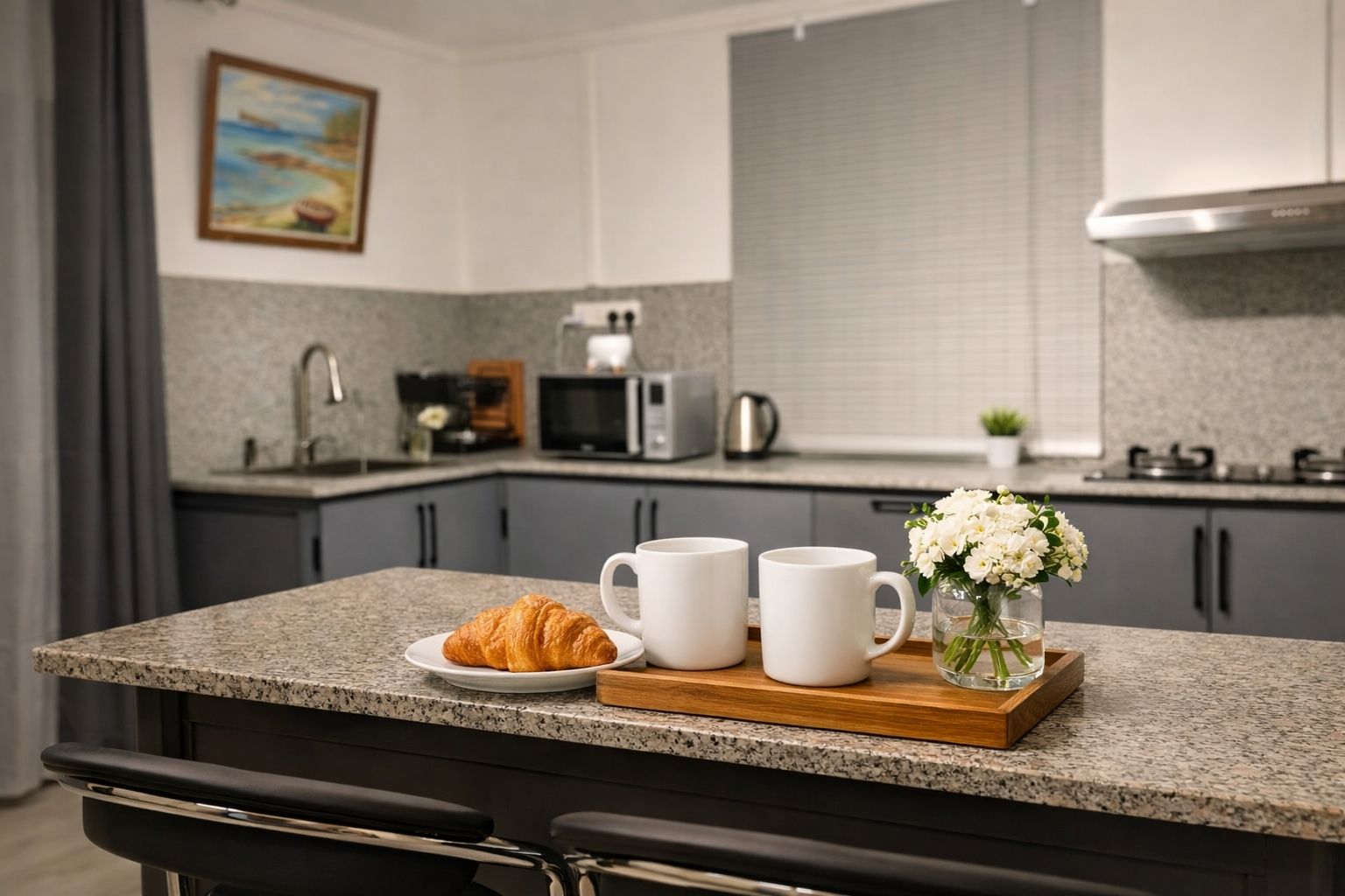 3-bedroom house with parking thumbnail 4