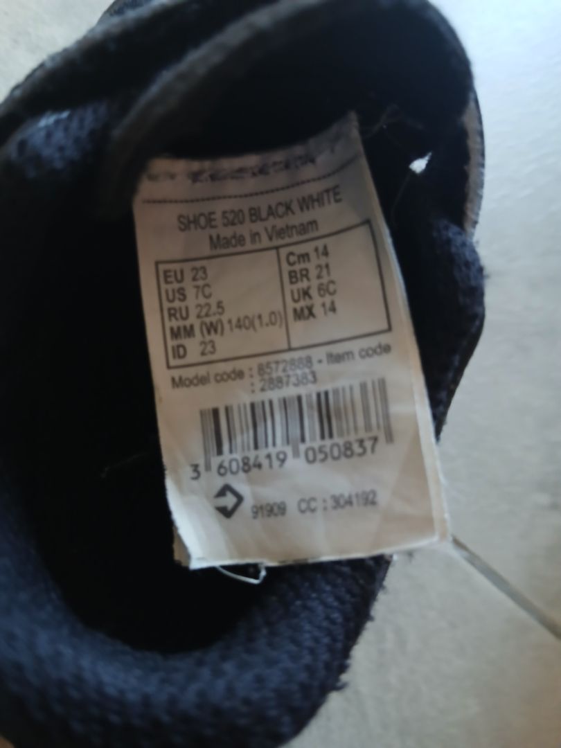 Decathlon Shoe 520 Black White Kids Sneakers Size EU 23 thumbnail 3