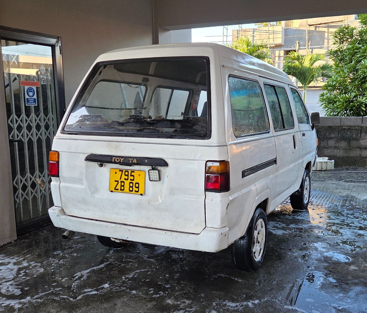 Toyota LiteAce 1989 1.5L Manual thumbnail 2