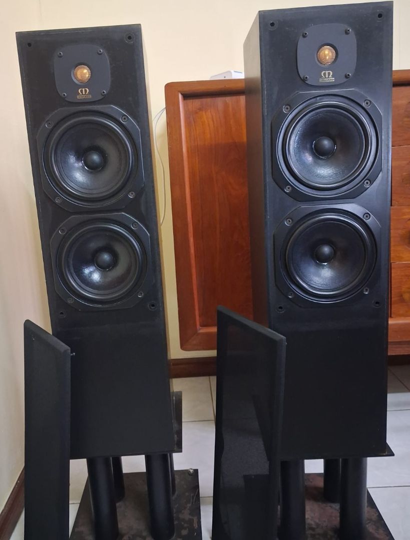 Monitor Audio Floorstanding Speakers