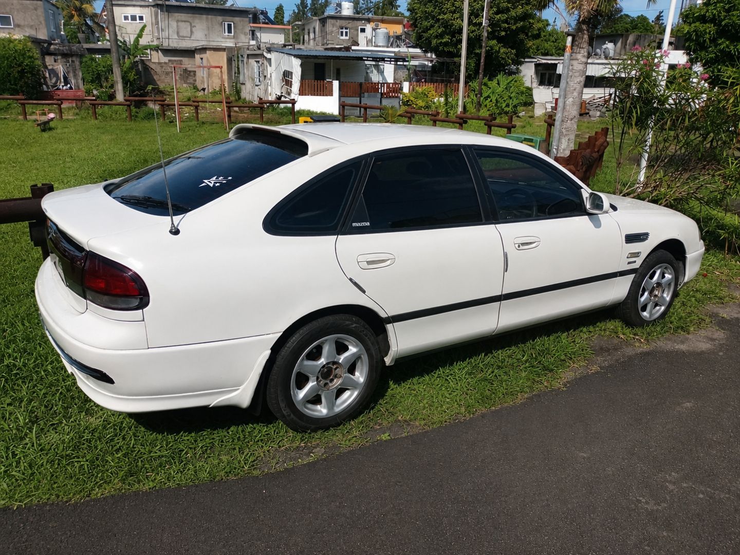 Mazda 626 1992 1.8L Manual thumbnail 5