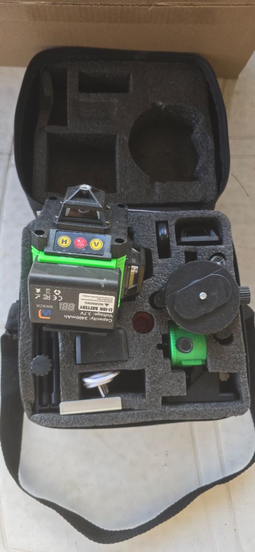 3D 12-Line Self-Leveling Green Laser Level Kit thumbnail 4