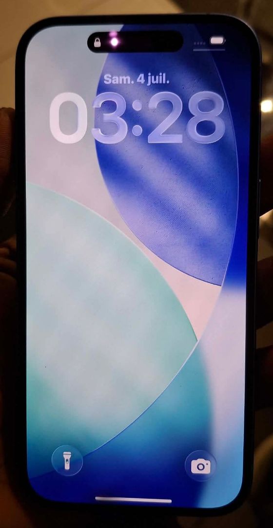 Apple iPhone 16 128GB Blue thumbnail 3