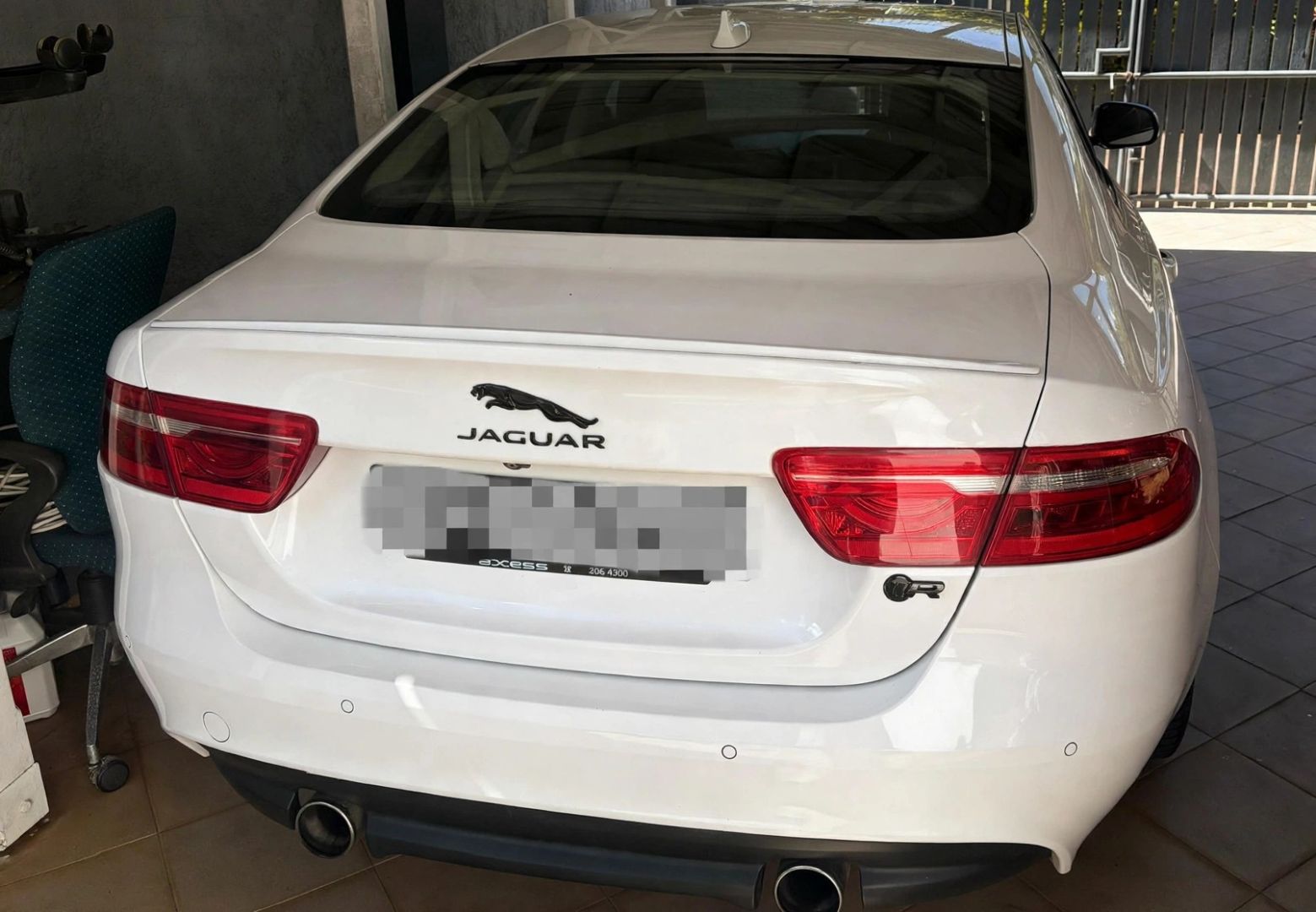 Jaguar XE 2016 Petrol Automatic thumbnail 3
