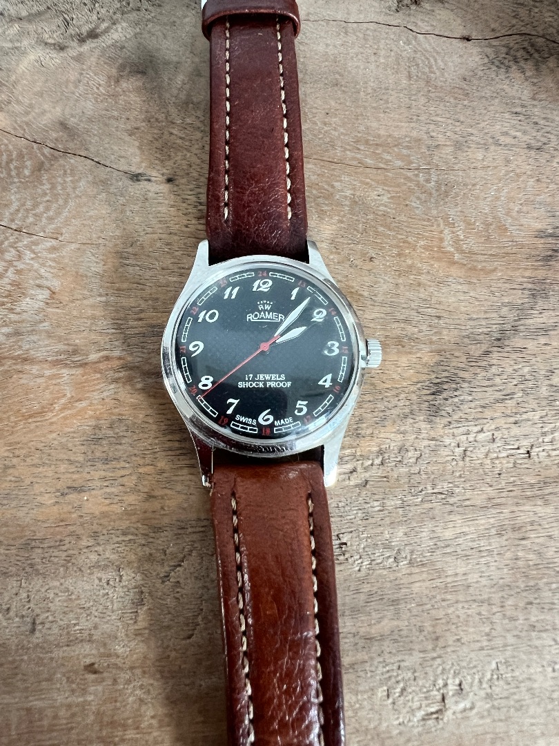 Romar Popular 17 Jewels Swiss Made Black Dial Men's Watch thumbnail 2