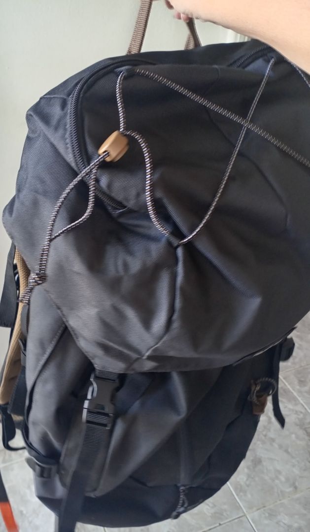 Forclaz MT 100 Easy-fit 50L Backpack thumbnail 3