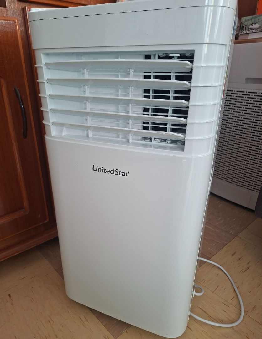UnitedStar Portable Air Conditioner 7000BTU - Image 1 of 2