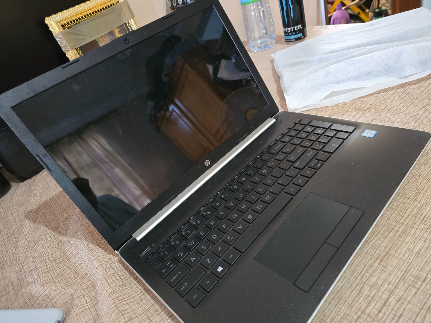 HP Pavilion 15 Laptop Silver thumbnail 3