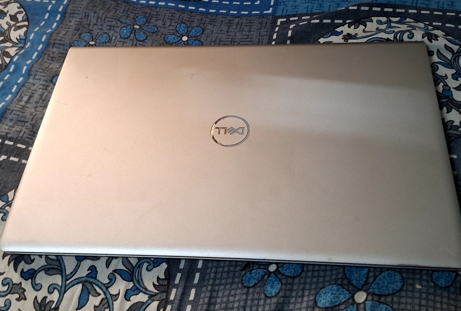 Dell Inspiron 3520 15.6" i7 12th Gen 512GB 8GB RAM Silver thumbnail 2