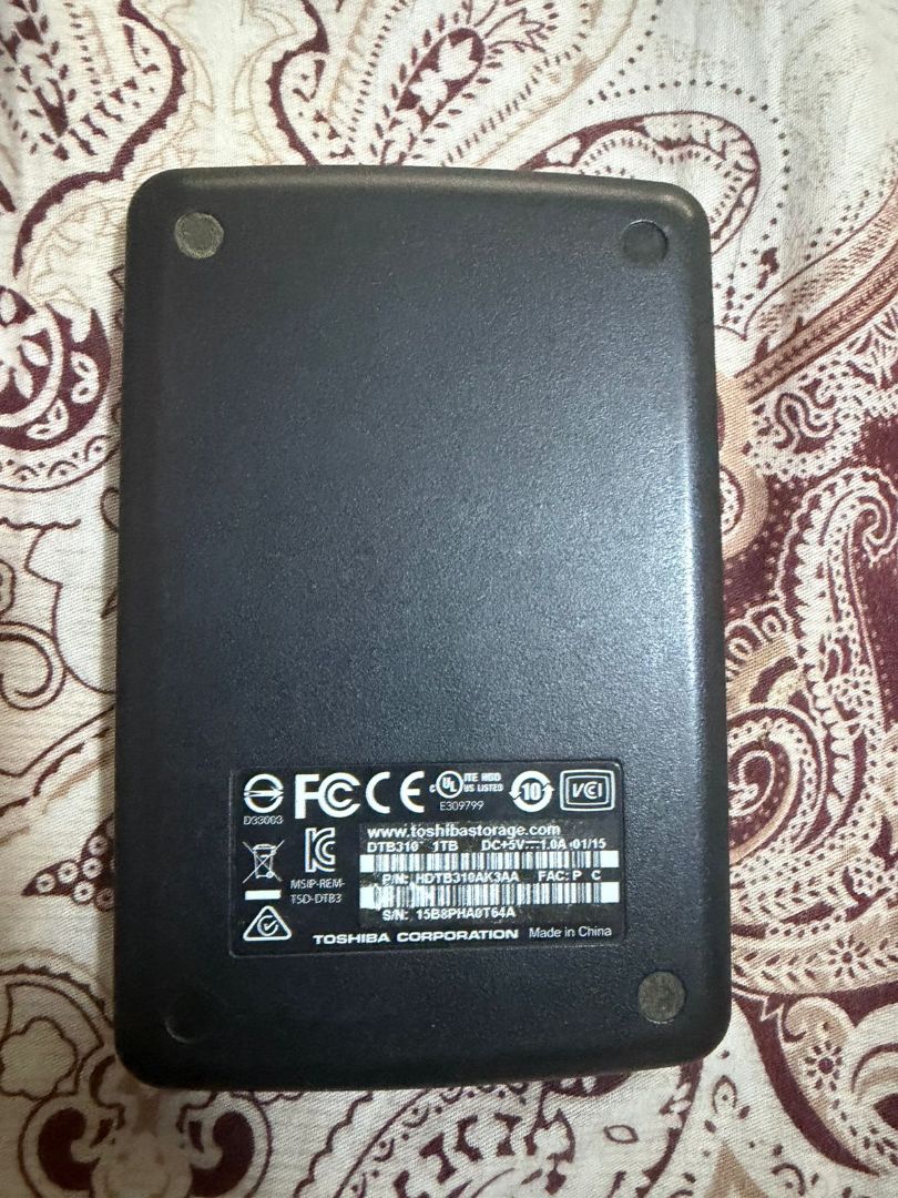 Toshiba Canvio Basics 1TB External Hard Drive thumbnail 2