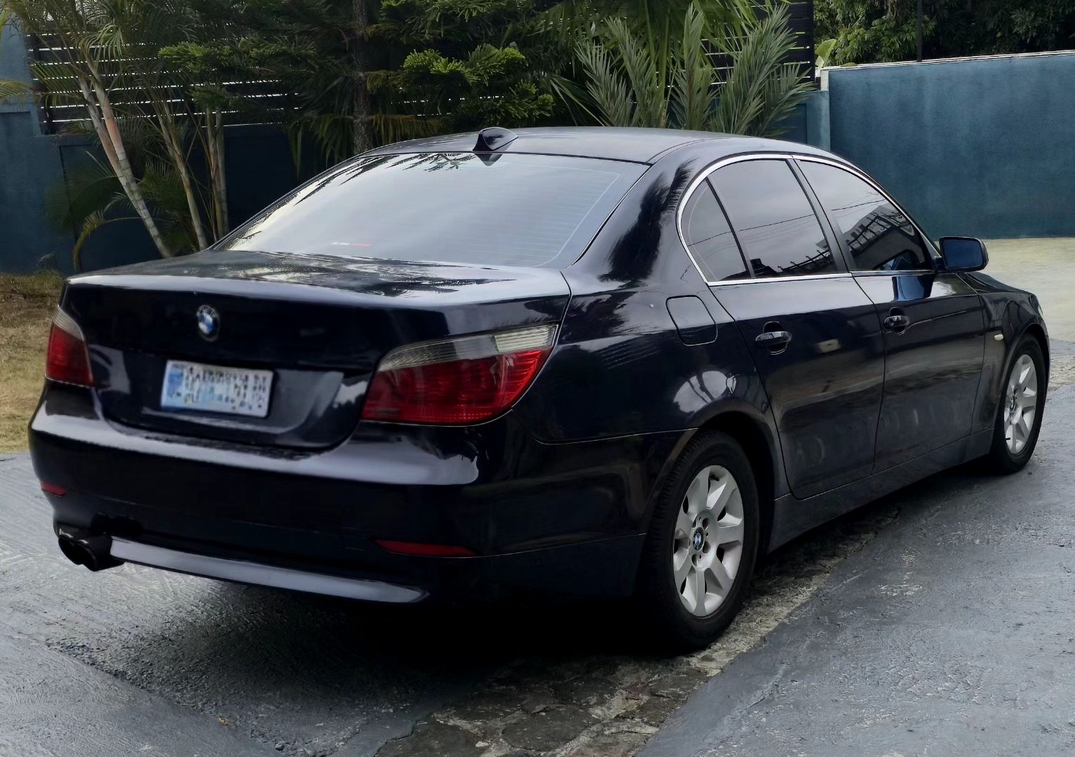 BMW 5 Series 2005 Automatic thumbnail 3