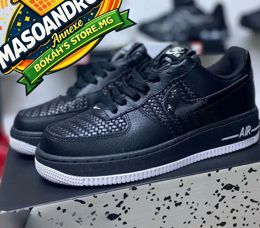 Nike Air Force 1 Black Woven thumbnail 4