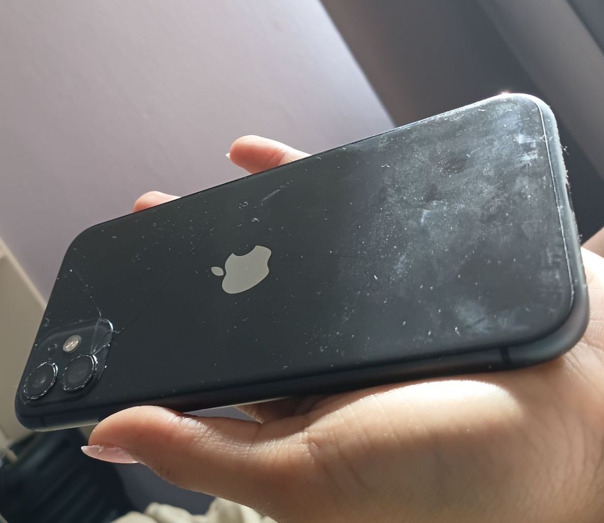Apple iPhone 11 Black - Image 1 of 2