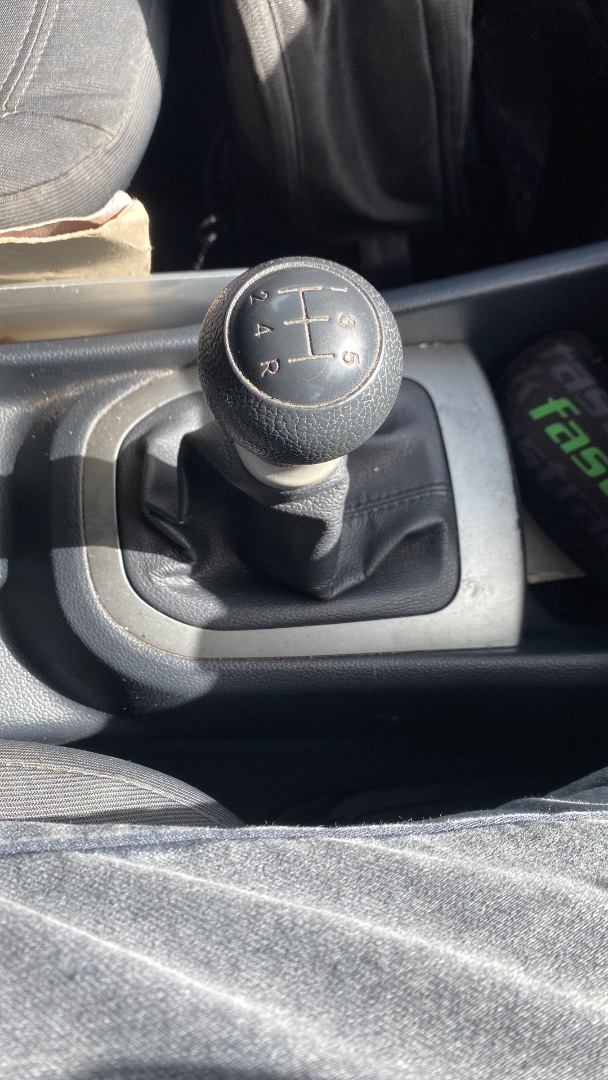 Kia Rio 2015 Manual thumbnail 2