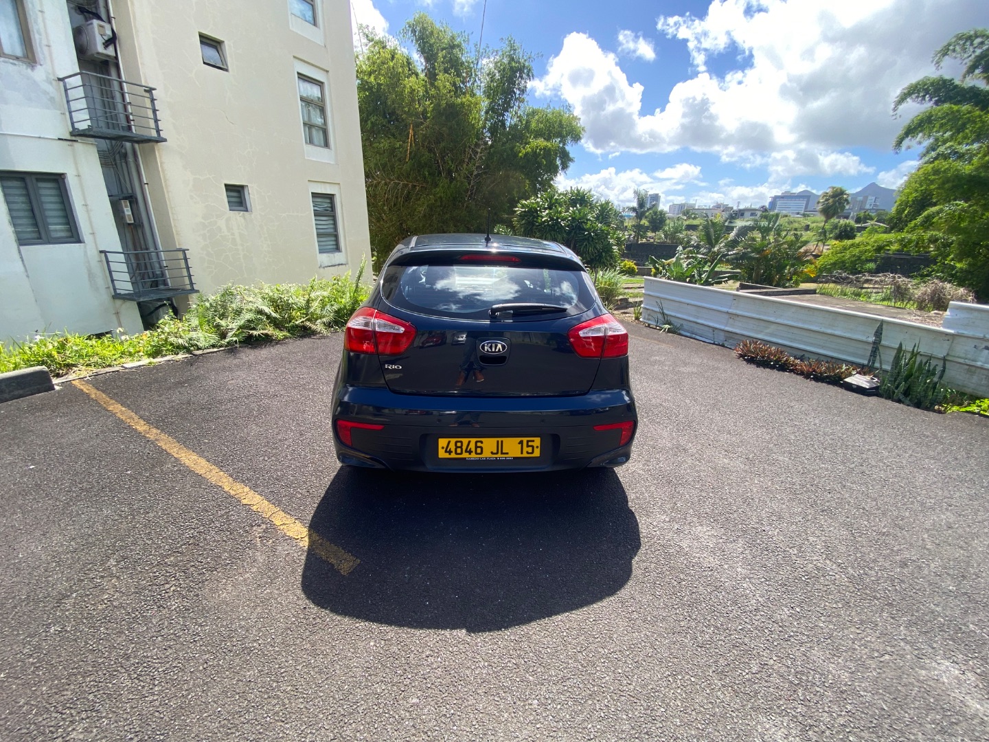 Kia Rio 2015 Manual thumbnail 9