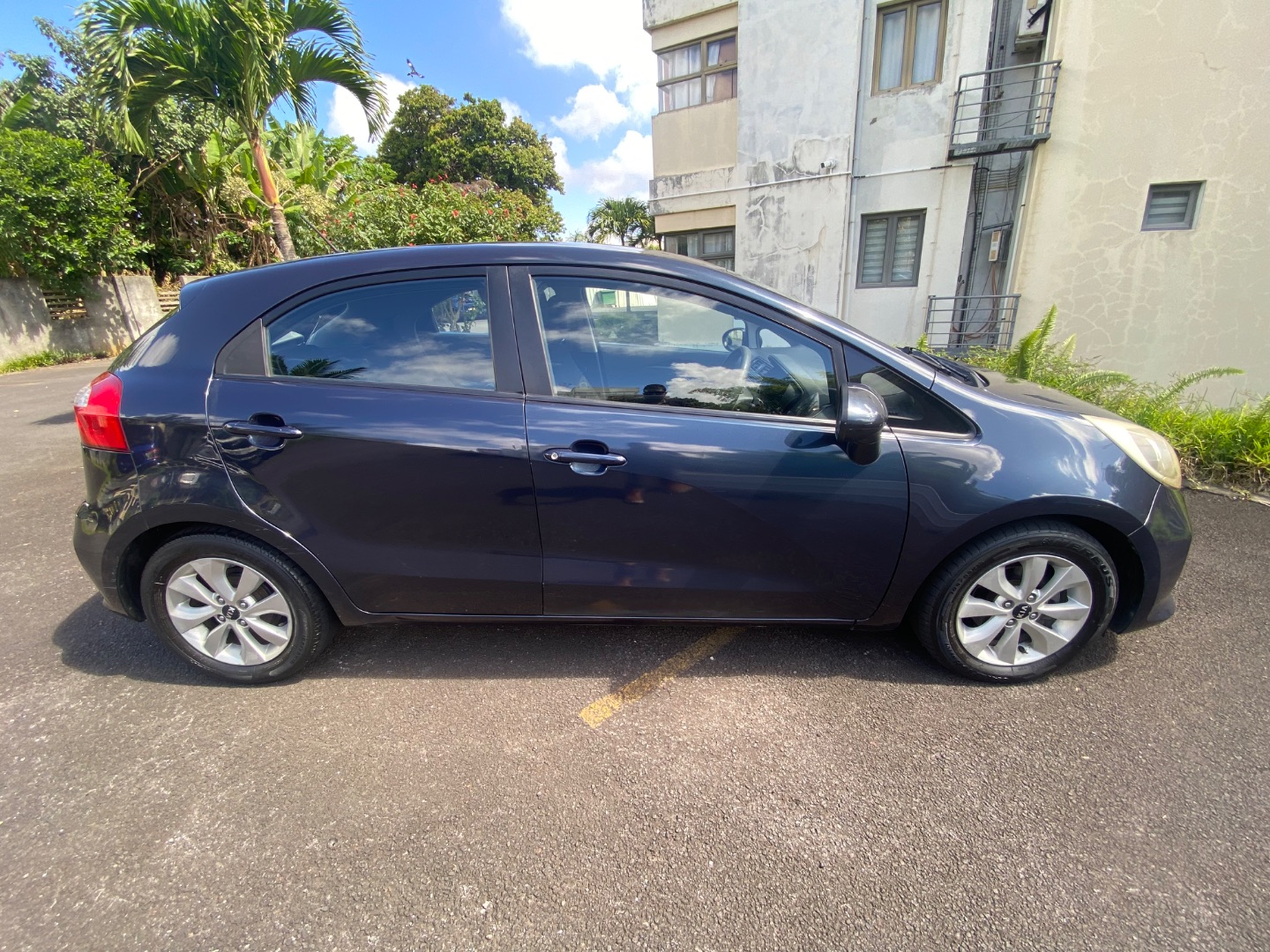Kia Rio 2015 Manual thumbnail 10