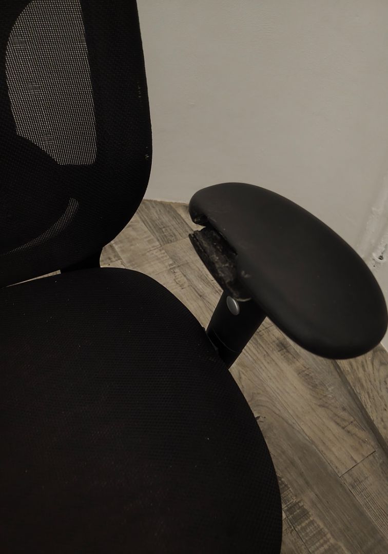 Ergonomic Office Chair Black Mesh thumbnail 3