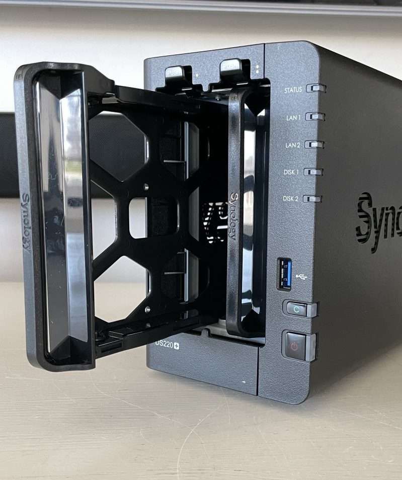Synology DS220+ NAS 8GB RAM with 2x 4TB HDDs thumbnail 4