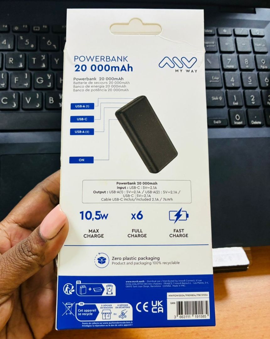 My Way 20000mAh Powerbank USB-C & Dual USB-A Black thumbnail 2