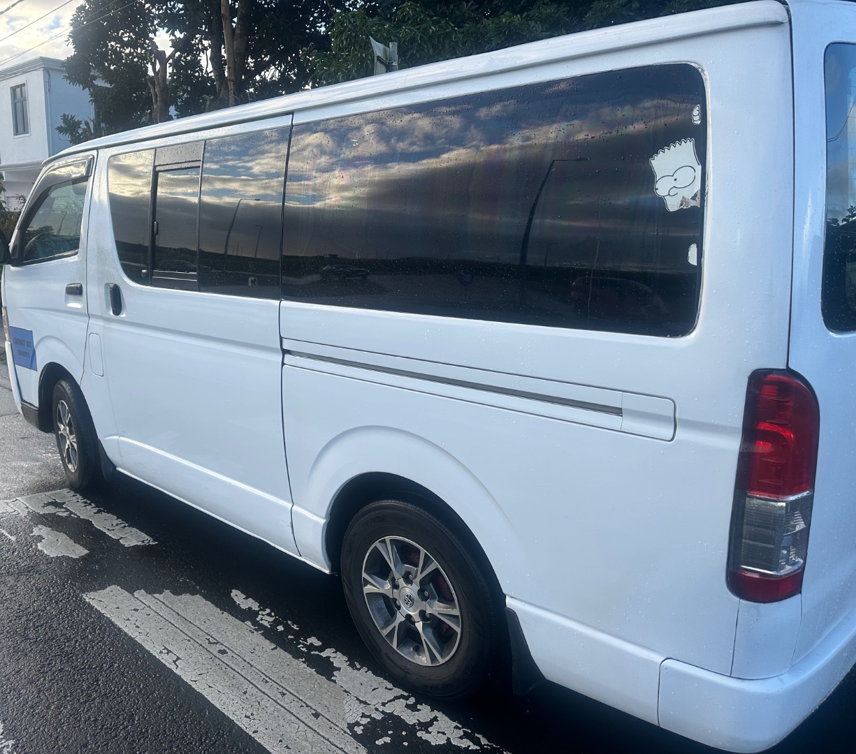 Toyota Hiace Private thumbnail 4