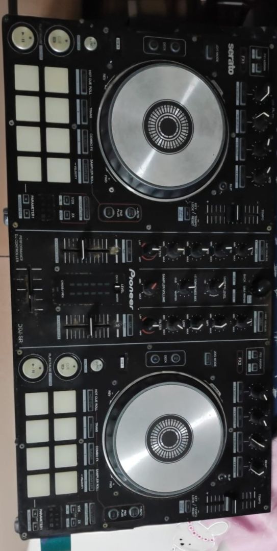 Pioneer DDJ-SR DJ Controller - Image 1 of 1