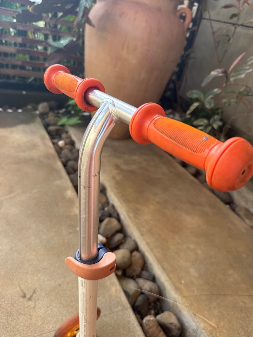 Decathlon Kids Blue Three-Wheel Scooter thumbnail 4