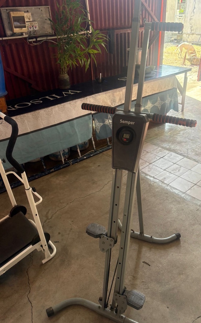 Semper Vertical Climber Exercise Machine - Image 1 of 4