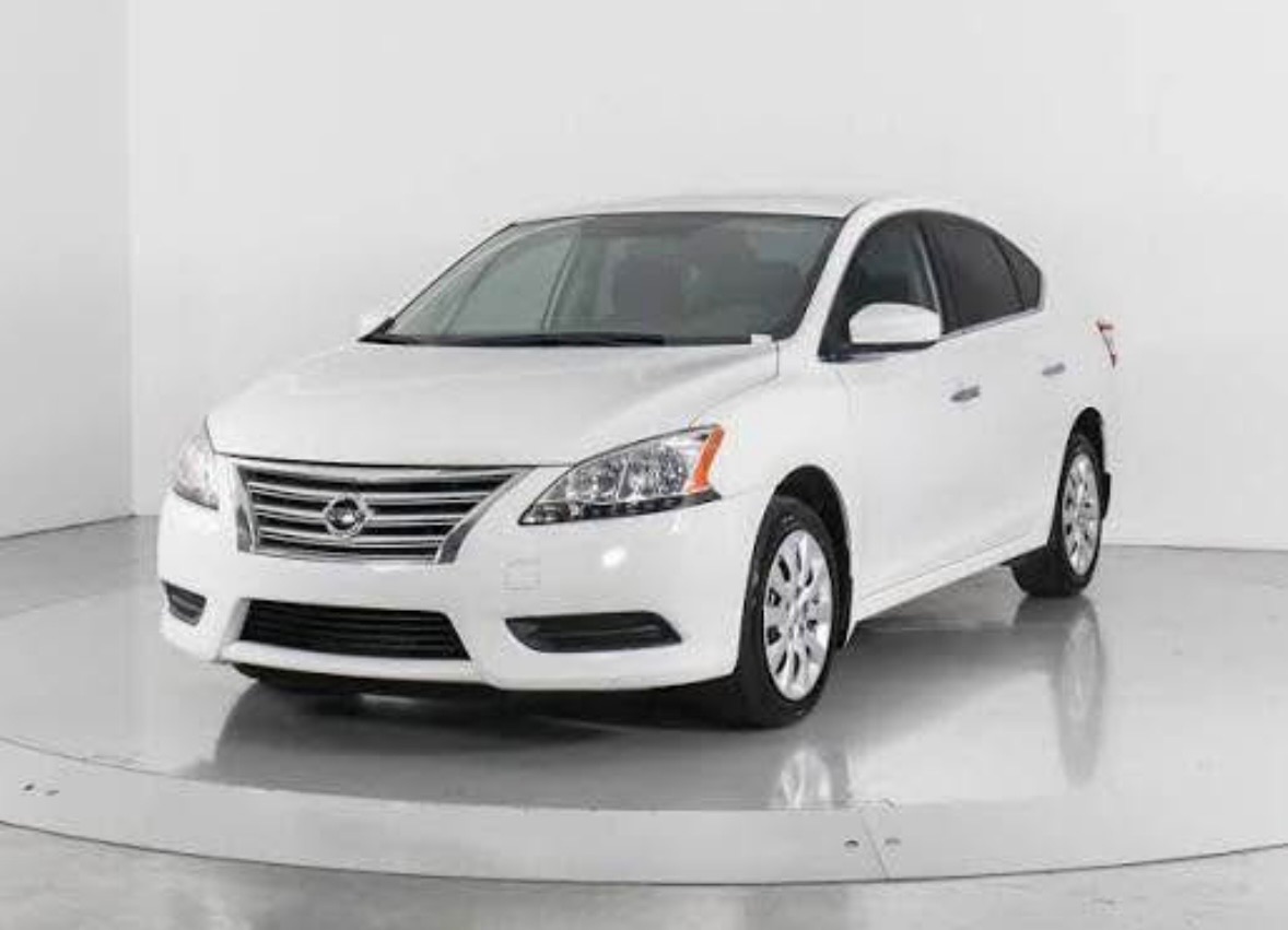 Nissan Sentra 2013-2018 Front Windscreen thumbnail 2