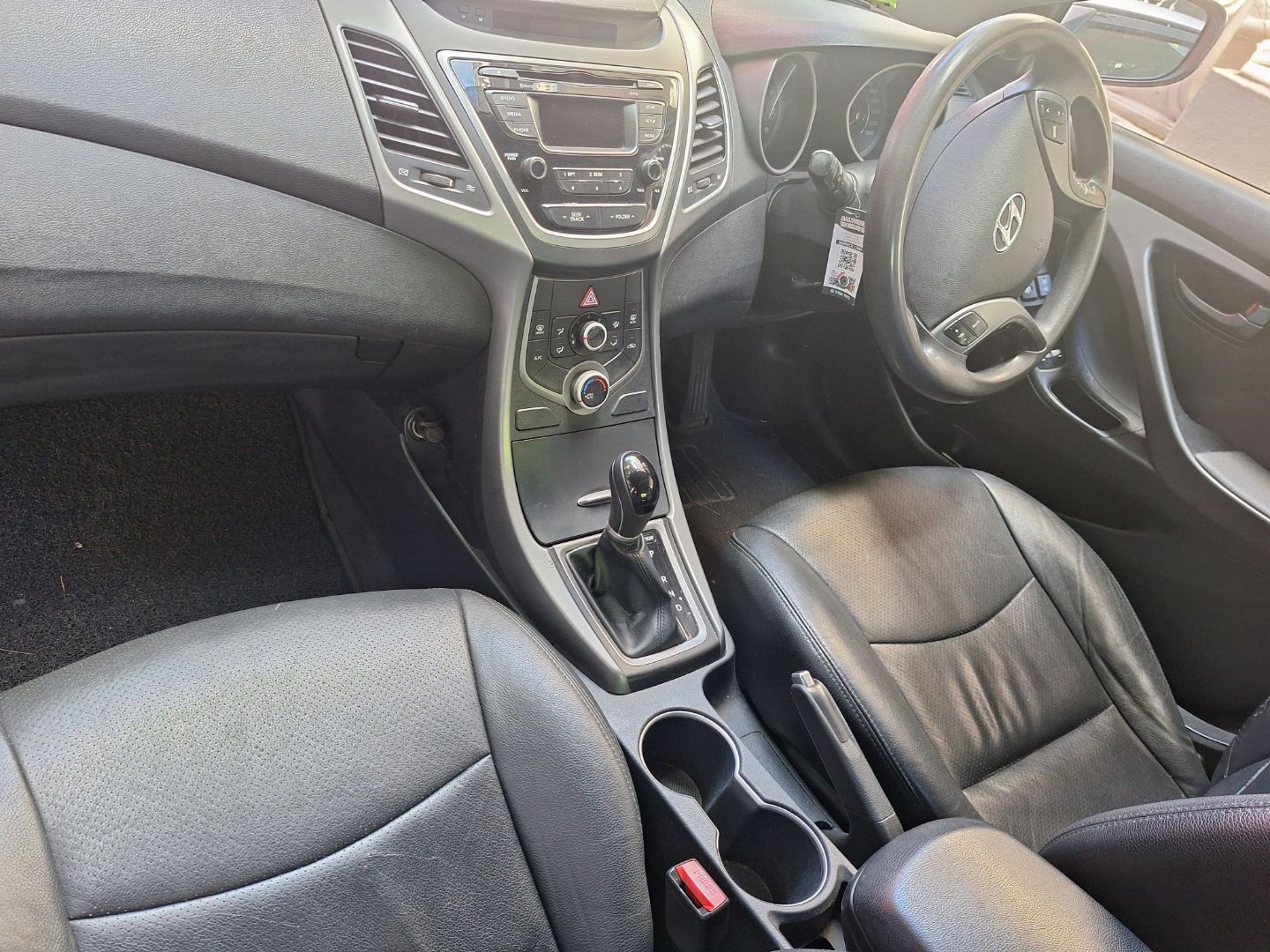 Hyundai Elantra thumbnail 7