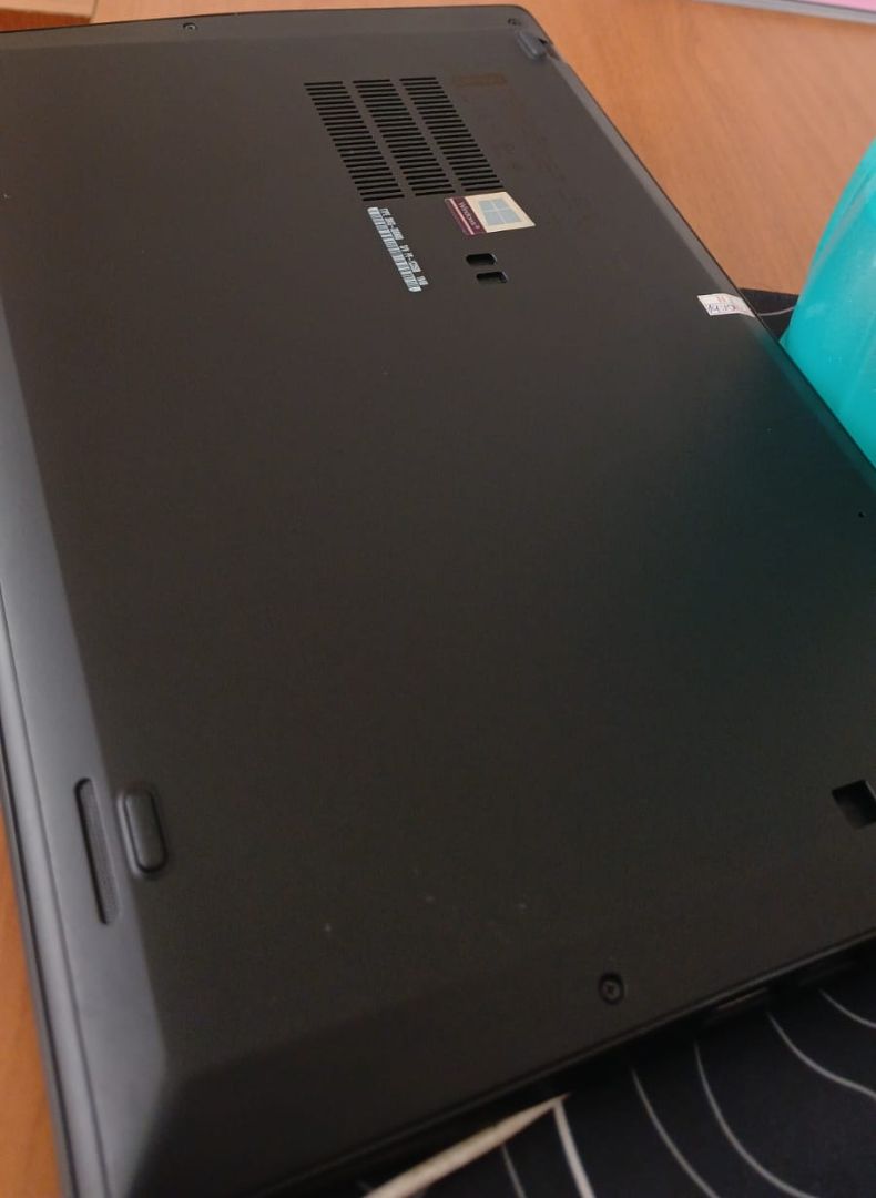 Lenovo ThinkPad X1 Carbon 256GB Black thumbnail 3