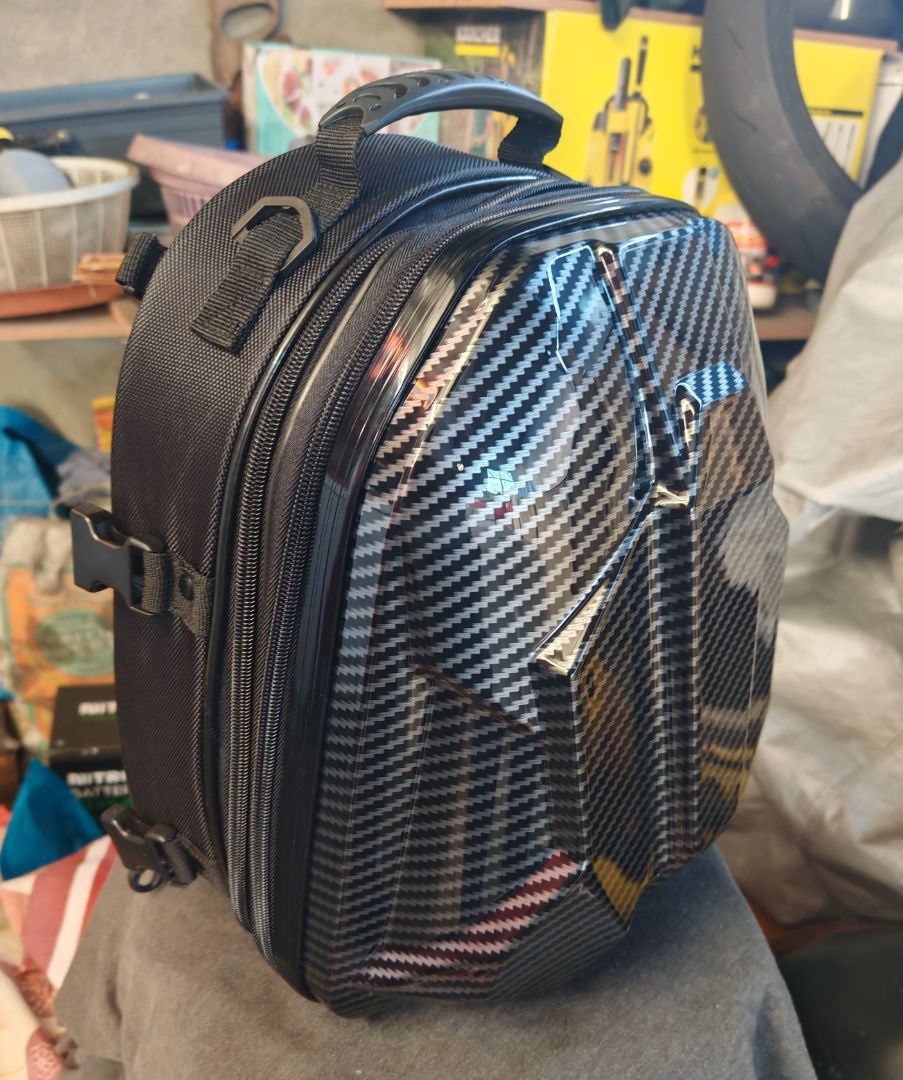 Universal Motorcycle Tail Bag 15-20L Waterproof thumbnail 3