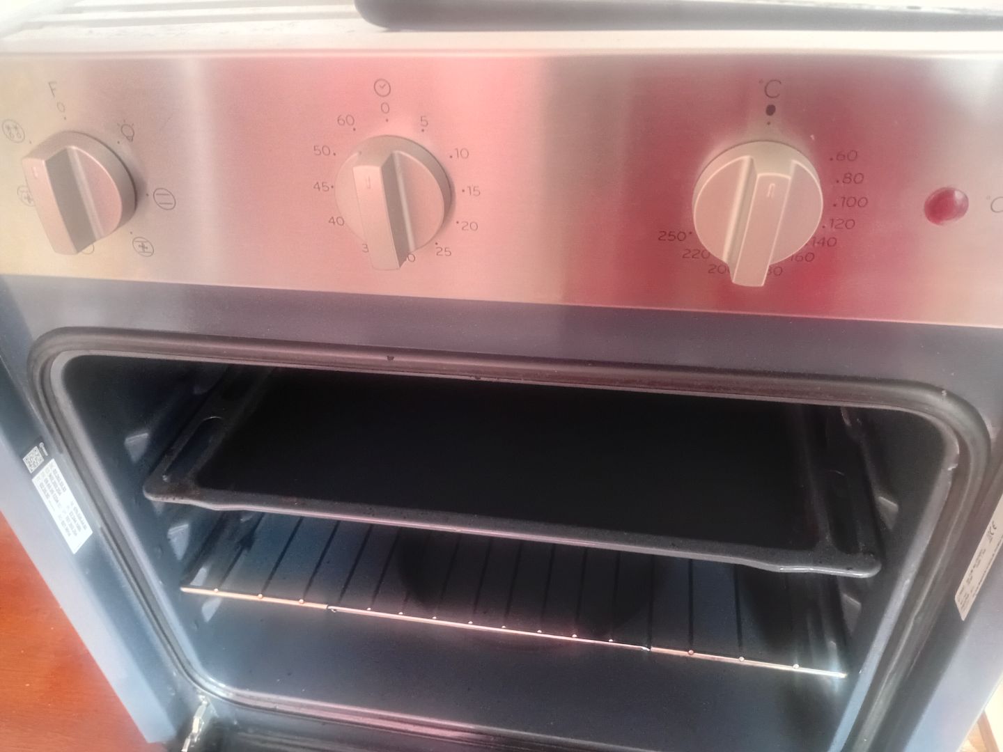 Indesit Built-in Oven 66L Stainless Steel thumbnail 2