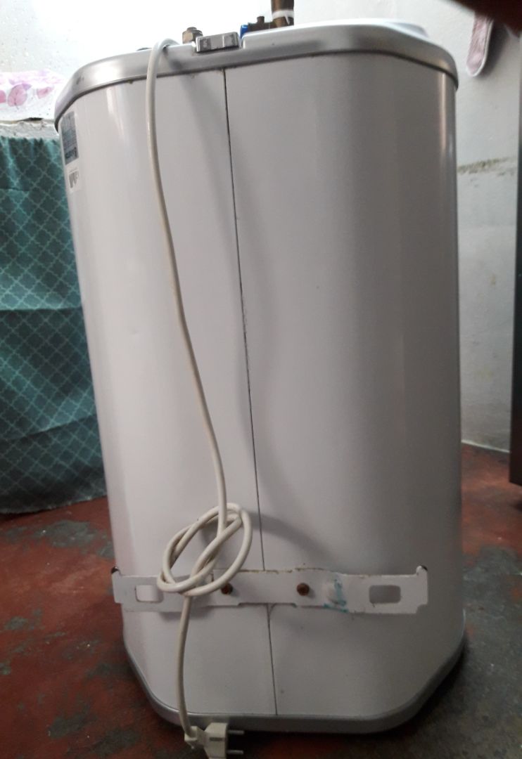 Ariston Water Heater 80L thumbnail 2