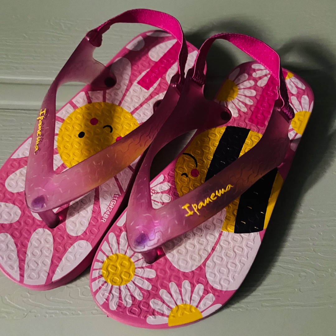 Ipanema Sandals Kids Size 25/26 - Image 1 of 1