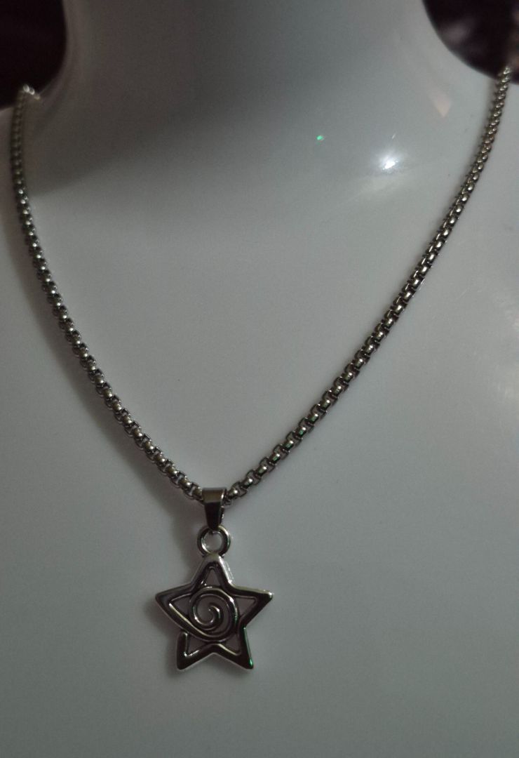 Silver Tone Star Pendant Necklace - Image 1 of 1