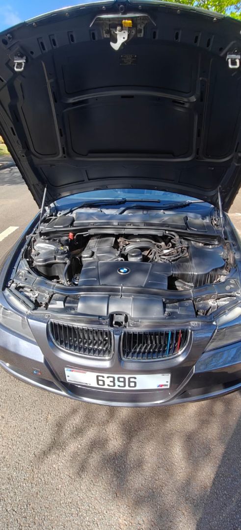 BMW 3 Series Sedan thumbnail 7