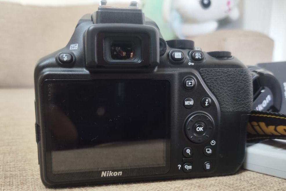 Nikon D3500 DSLR Camera avek kit lens thumbnail 2