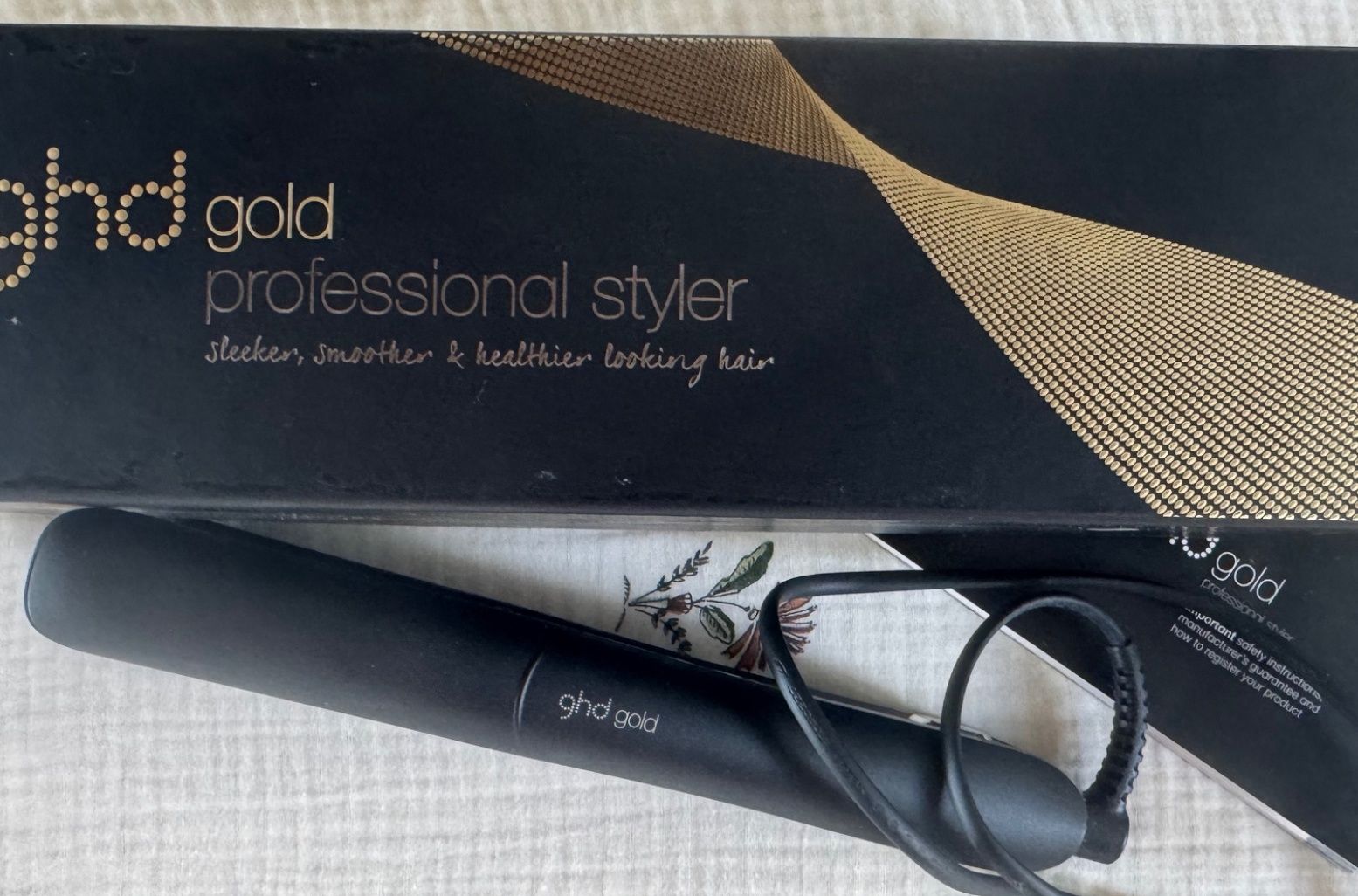GHD Gold Professional Styler Hair Straightener - Image 1 of 4