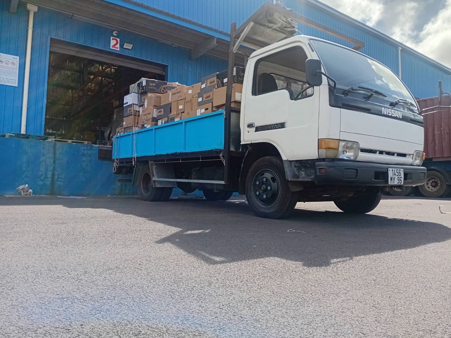 Panchoo Brothers Transport & Moving Services thumbnail 2