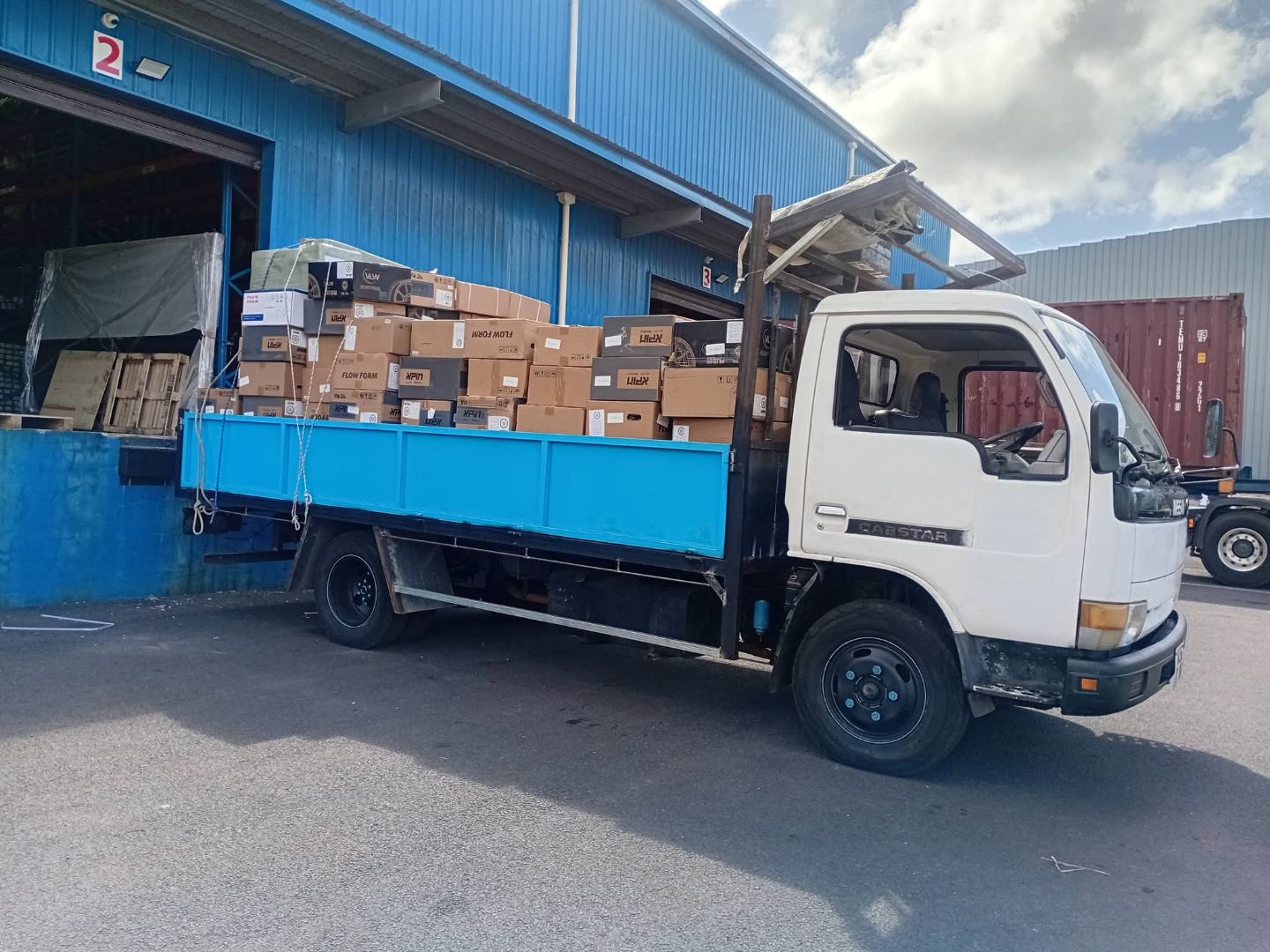 Panchoo Brothers Transport & Moving Services thumbnail 3