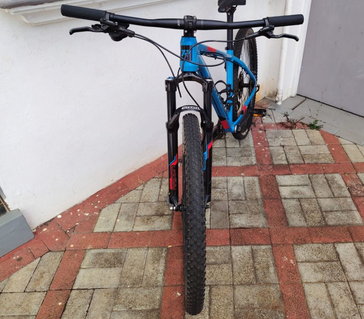 Titan Racing Rogue Mountain Bike 29" Medium thumbnail 3