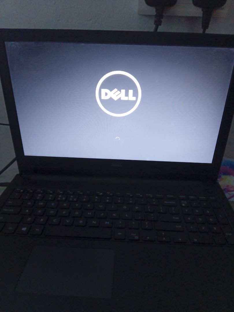 Dell Laptop Black thumbnail 2