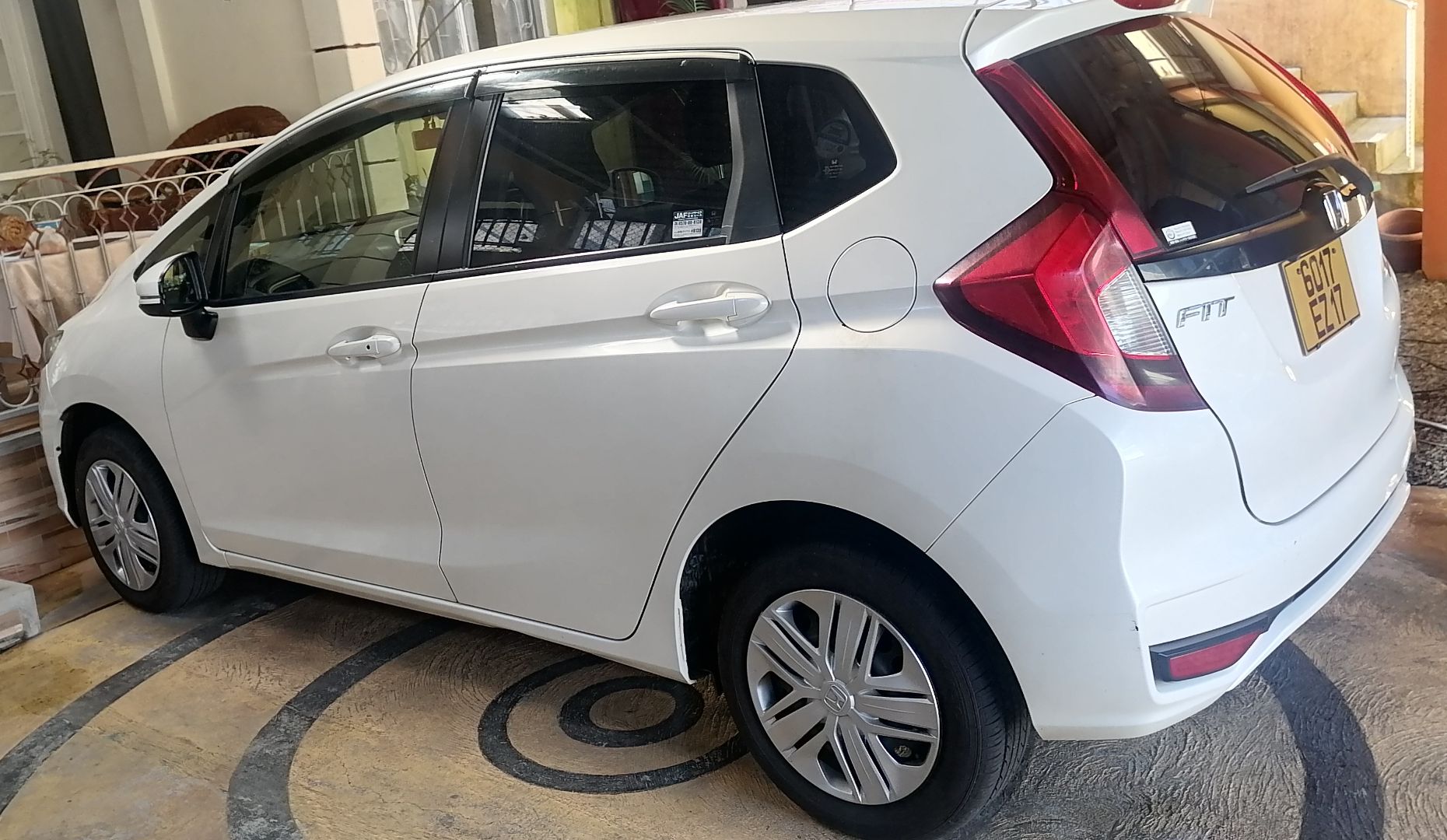 Honda Fit 2017 1.3L Automatic thumbnail 4
